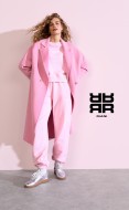 Lookbook_mit_Logo_263109.jpg